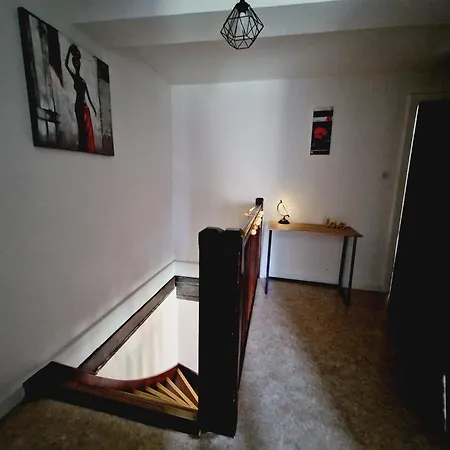 Le Petit Hangy Lejlighed *